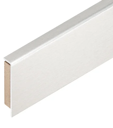 AluNox Sockel parallel mit MDF, 50/8mm